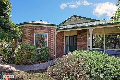 2 Illuminate Ct, Kilsyth South, VIC 3137