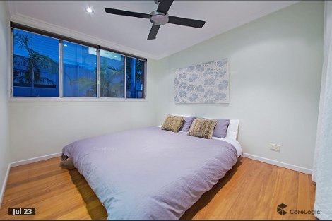 2/11 Arnold St, Manly, QLD 4179