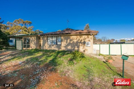 17 Berghofer Ct, Charnwood, ACT 2615