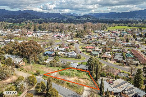 16 Banool Ave, Myrtleford, VIC 3737