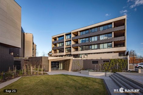 76/7 State Cir, Forrest, ACT 2603