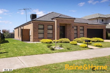 152 Aylmer Rd, Lyndhurst, VIC 3975