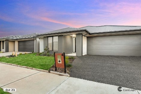 4 Dandy Dr, Cranbourne South, VIC 3977