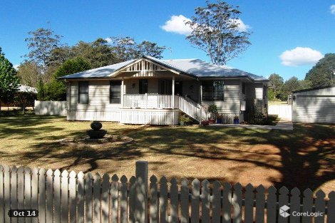 12 Davidson Lane, Hampton, QLD 4352