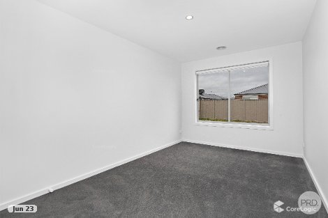 25 Racing Way, Winter Valley, VIC 3358