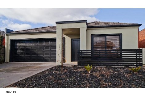 12b Figtree Lane, Strathdale, VIC 3550