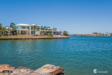 8 Waterfront Ct, Twin Waters, QLD 4564