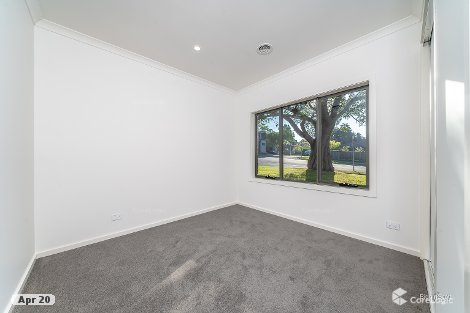 32 Hawthory Rd, Kilsyth, VIC 3137