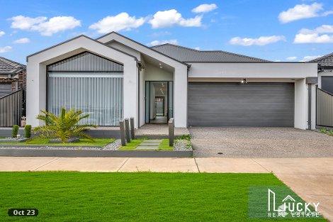 34 Gustave Ave, Mickleham, VIC 3064