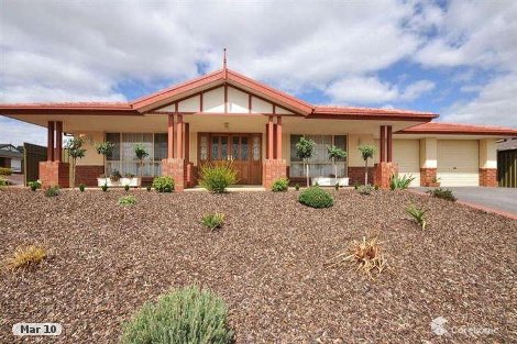 2 Mander Cres, Craigmore, SA 5114