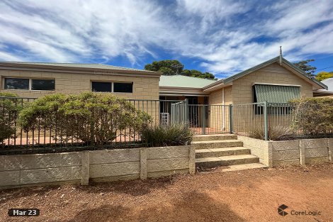 5 Russell Rd, Burekup, WA 6227