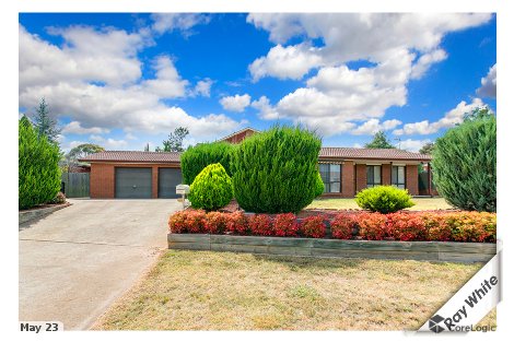 32 Crest Park Pde, Queanbeyan West, NSW 2620