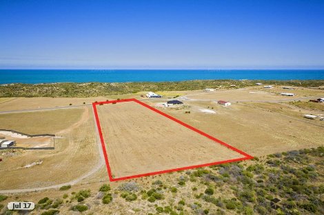 24 African Reef Bvd, Greenough, WA 6532