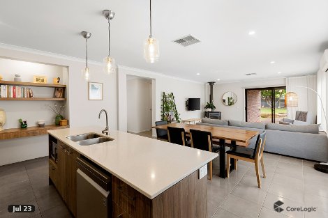 13 Peak Ct, Mansfield, VIC 3722