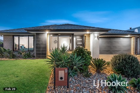 9 Belcam Cct, Clyde North, VIC 3978