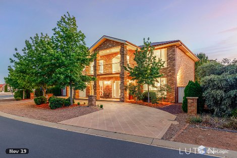 31 Strayleaf Cres, Gungahlin, ACT 2912