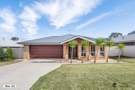 4 Paradise Dr, Gobbagombalin, NSW 2650