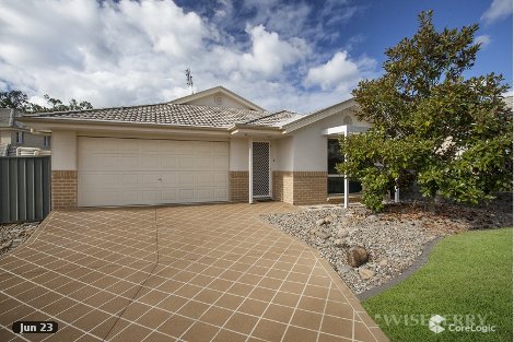 33 Colonial St, Wadalba, NSW 2259