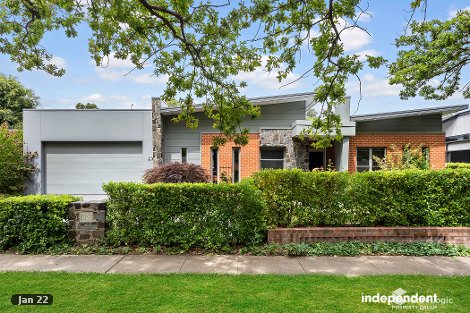 37 Booroondara St, Reid, ACT 2612