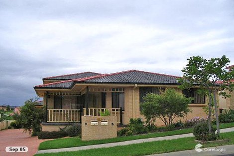 2/11 Eucumbene Ave, Flinders, NSW 2529