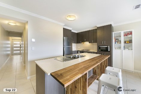 65 Purvis Ave, Potts Hill, NSW 2143