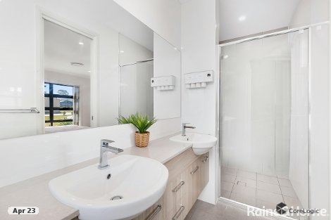 27 Evergreen Pl, South Nowra, NSW 2541
