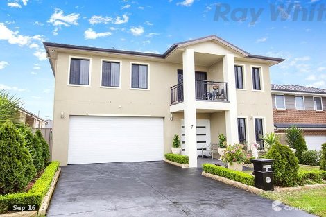 7 Daquino Pl, Carnes Hill, NSW 2171