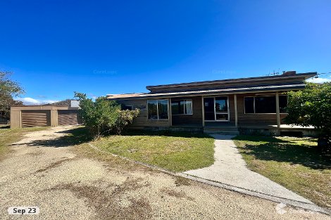 3 Dune St, Scamander, TAS 7215