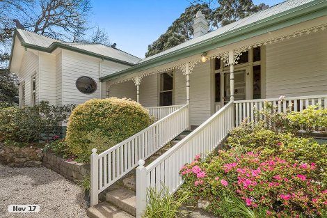 1 Pinchoff Lane, Mount Macedon, VIC 3441