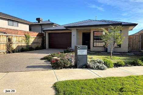 17 Allambi Ct, Cranbourne North, VIC 3977