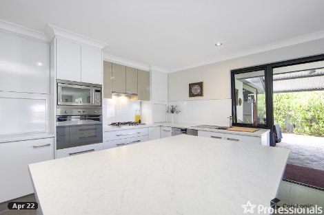 1 Lyonia Ct, Forrestfield, WA 6058