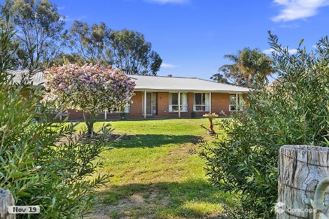 655 Highlands Rd, Whiteheads Creek, VIC 3660
