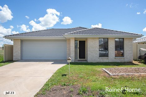 37 Flemming Cres, West Tamworth, NSW 2340