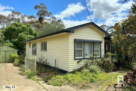 42 Derby Rd, Maryborough, VIC 3465