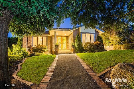 2 Oakridge Cl, Lysterfield South, VIC 3156