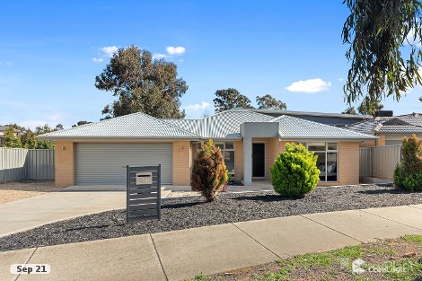 25 Freeman Dr, Kangaroo Flat, VIC 3555