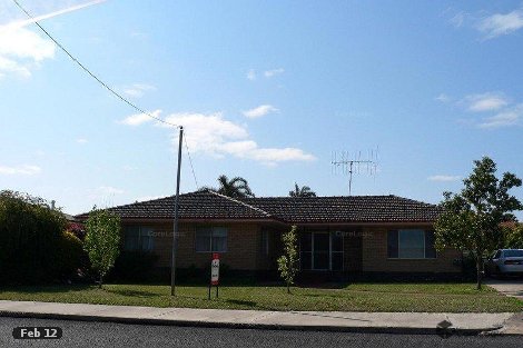 27 Carinya Gdns, Katanning, WA 6317