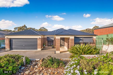 32 Glenelg Dr, Maiden Gully, VIC 3551