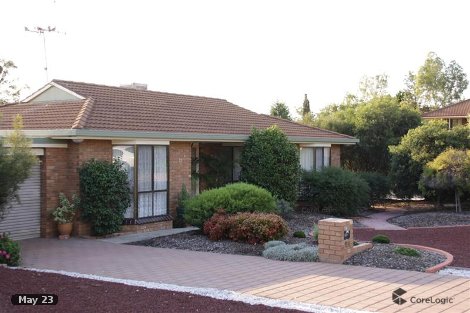 2/21 Mayfield Pde, Strathdale, VIC 3550