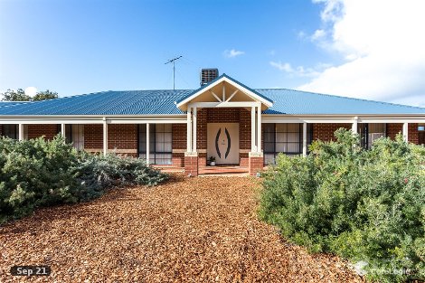 27 Blue Wren Gdns, Coodanup, WA 6210