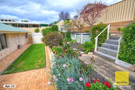 12 Pyrus Gdns, Yakamia, WA 6330