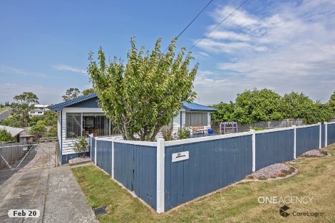 35 Robert St, Smithton, TAS 7330