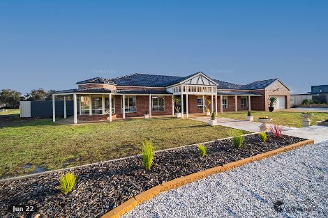 7 Dino Ct, Junortoun, VIC 3551