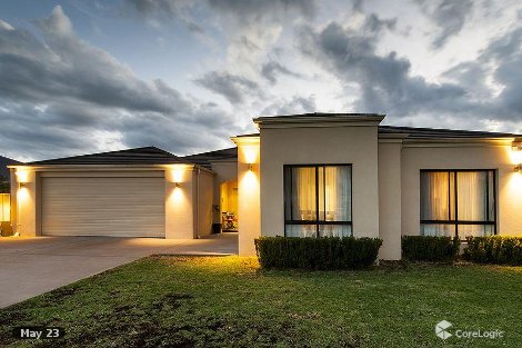 16 Brittain Rd, Wattle Grove, WA 6107