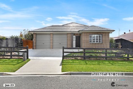 3 Stewart St, Renwick, NSW 2575