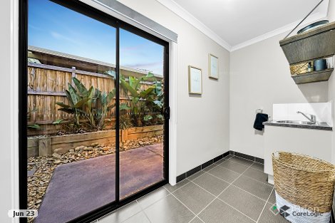 24 Springmount St, Cranbourne North, VIC 3977