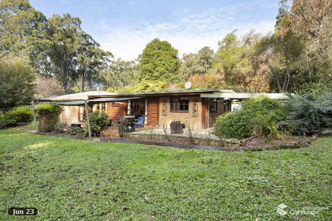 33 Hacketts Creek Rd, Three Bridges, VIC 3797