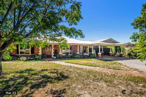 11 Darrowby Pl, Sawyers Valley, WA 6074