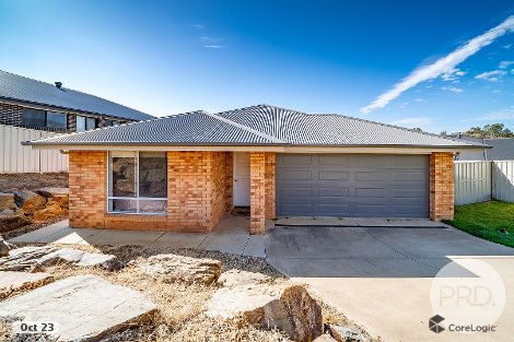 17 Sunvale Cres, Estella, NSW 2650