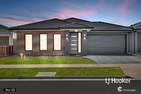 14 Langwarrin Cres, Clyde North, VIC 3978